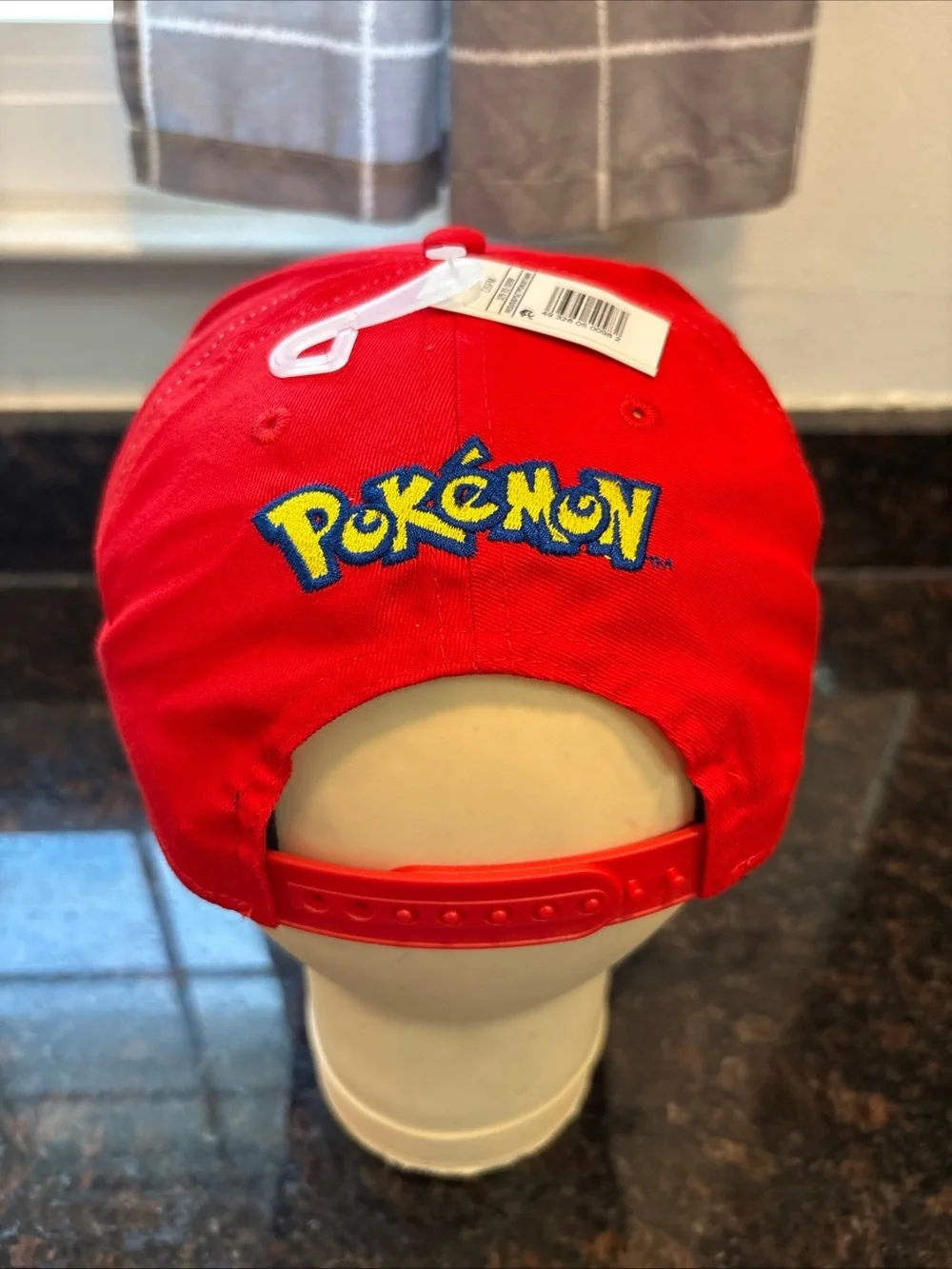 Pokémon￼ bright red